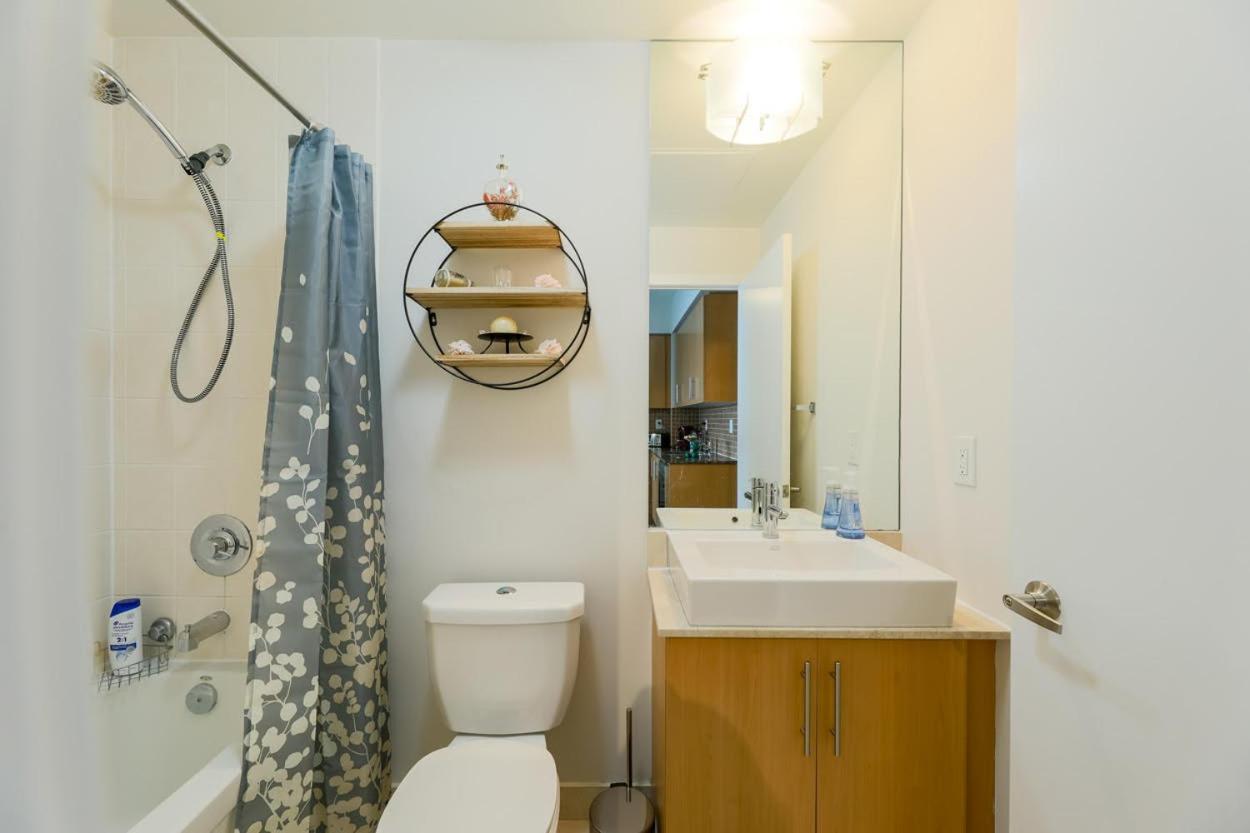 Skyline Elegance Condo Торонто Екстер'єр фото